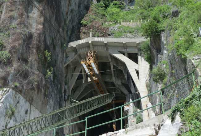 af8cf3e5 7708 09c6 ca03 839395261173