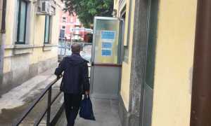 bagno stazione scuro