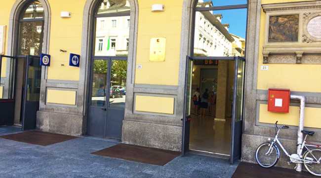 esterno stazione ingresso