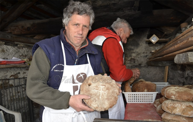 pane nero forno macugnaga