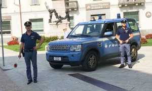 polizia jeep paletta domo