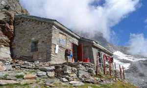 rifugio sella macugnaga