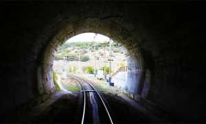 tunnel ferrovia galleria binari