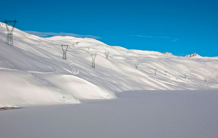 Gemeinden von Ossola auf Schweiz-Italien 380kV Verbundleitung Projekt geteilt