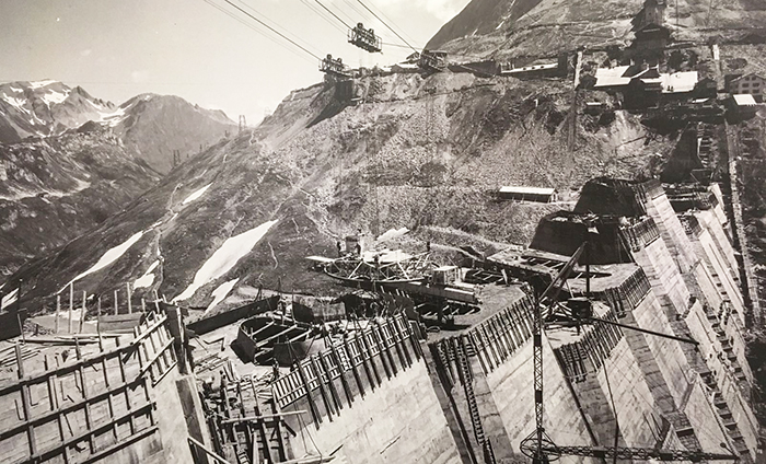 100 schöne Fotos von den Bau der Dämme Morasco, Sabbioni und Agaro