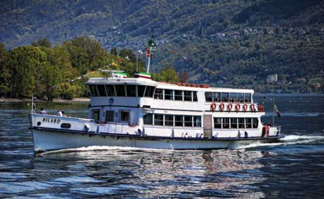 battello navigazione lago maggiore