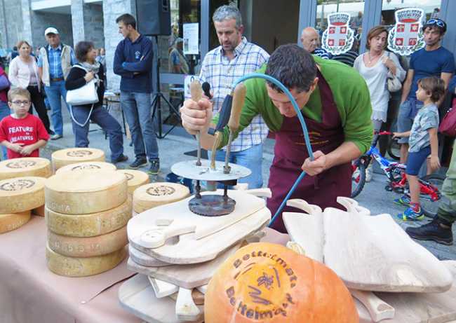 marchiatura crodo formaggio