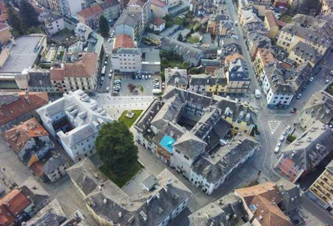 Keine gebührenpflichtigen Parkplätze in Domodossola